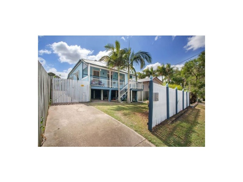 112 Broadwater Rd, Mount Gravatt East QLD 4122