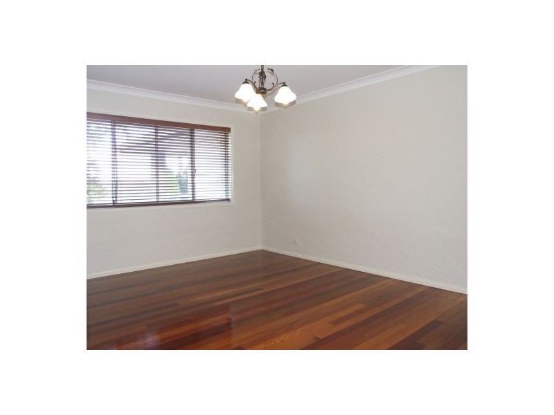 33 Canter Street, Mansfield QLD 4122