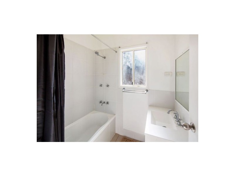 63 Dartmouth Street, Coopers Plains QLD 4108