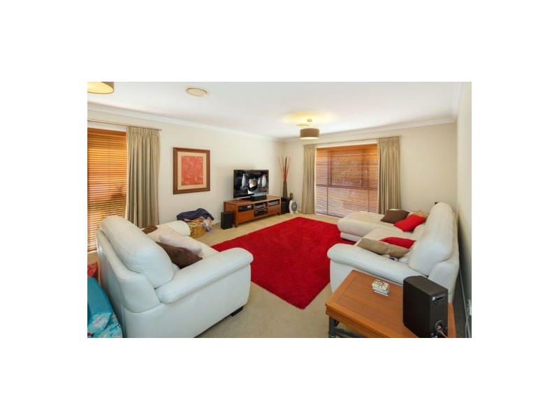 15 St Andrew Place, Wishart QLD 4122