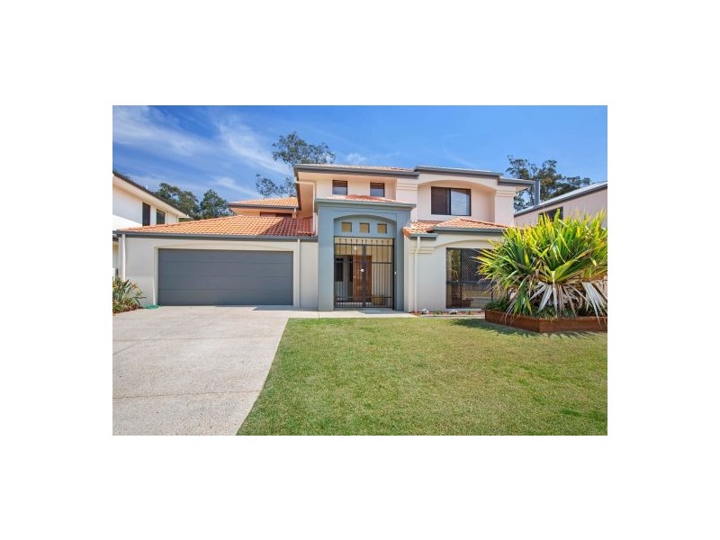 15 St Andrew Place, Wishart QLD 4122