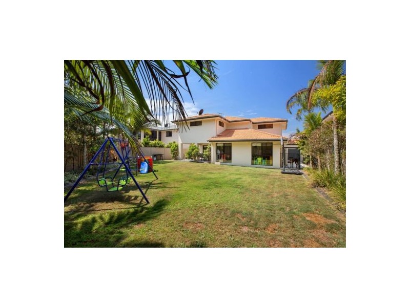 15 St Andrew Place, Wishart QLD 4122