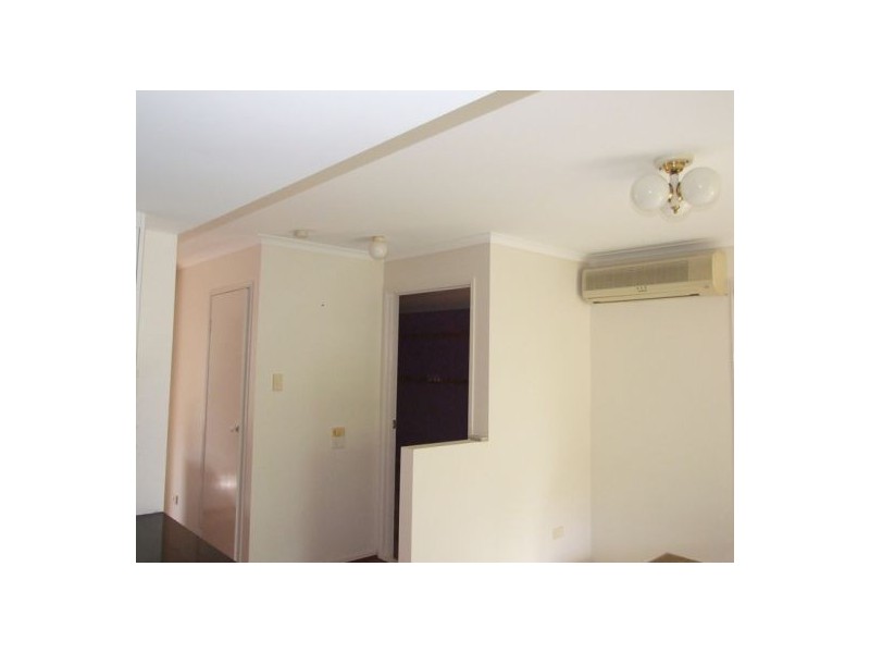 26/10 Adrian Place, Wishart QLD 4122