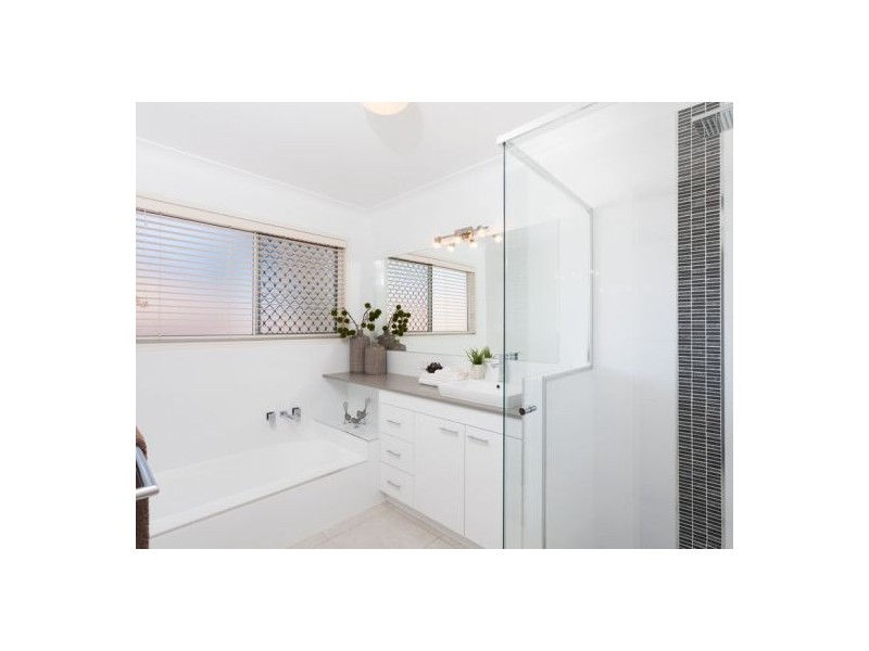 20 Liquidambar Pl, Stretton QLD 4116