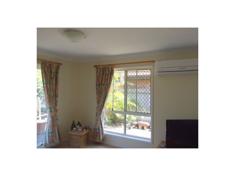 9 Lithfield Place, Loganholme QLD 4129