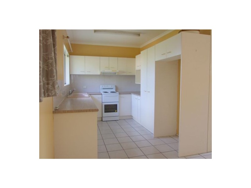 11 Hilary Street, Wishart QLD 4122