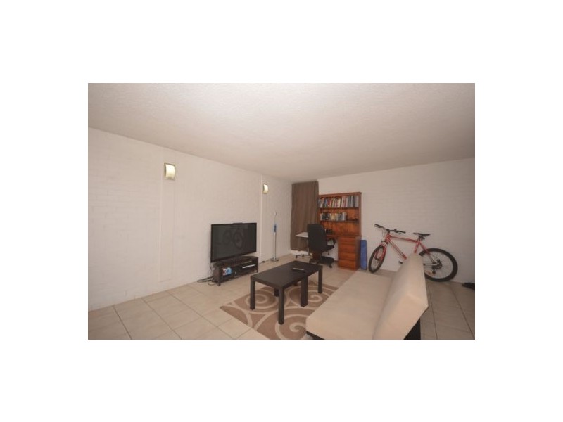 3/124 Sir Fred Schonell Drive, St Lucia QLD 4067