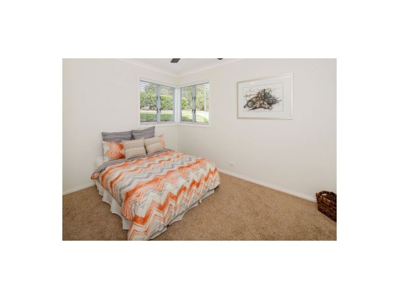 31 Wemvern Street, Upper Mount Gravatt QLD 4122