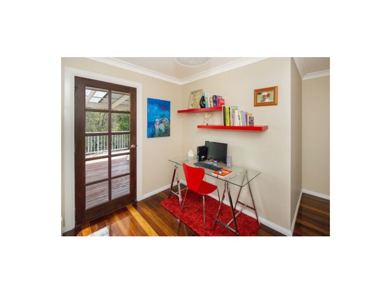 31 Wemvern Street, Upper Mount Gravatt QLD 4122