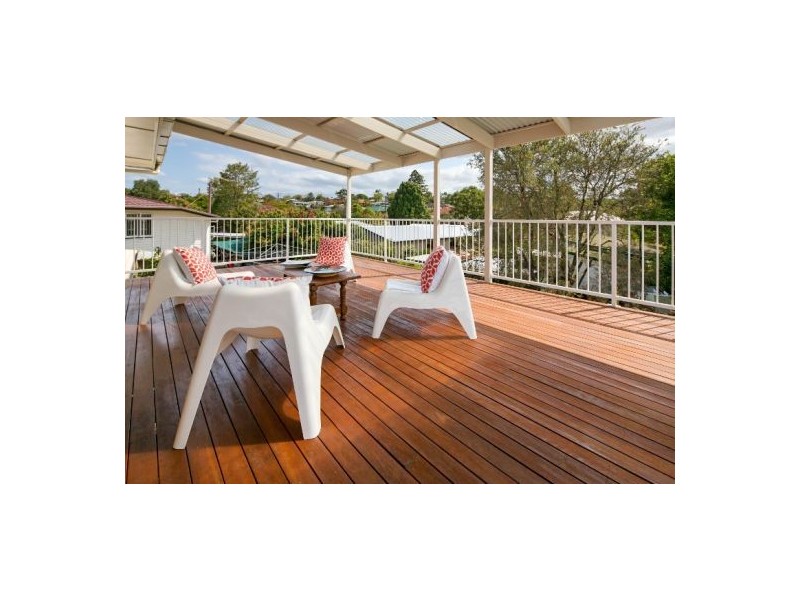 31 Wemvern Street, Upper Mount Gravatt QLD 4122