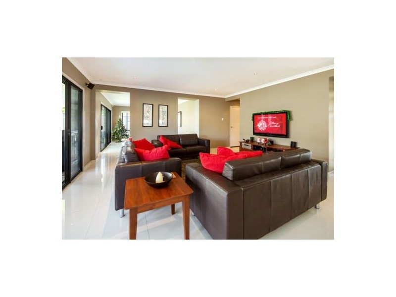 296 Ham Road, Wishart QLD 4122