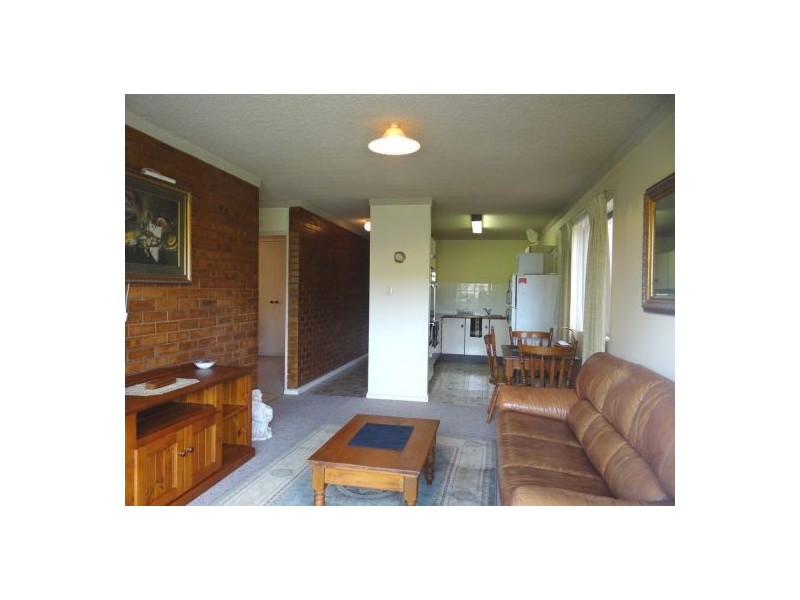 2/2 Raintree St, Mansfield QLD 4122