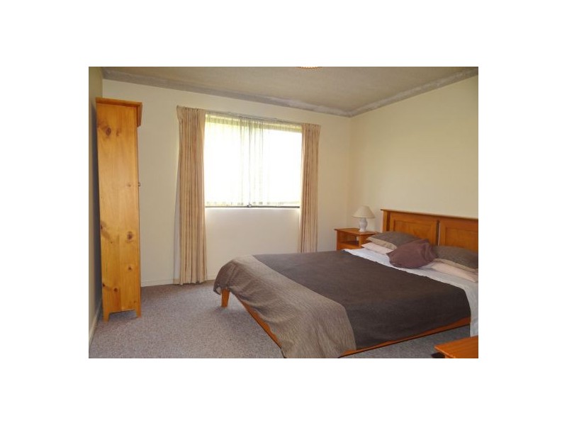 2/2 Raintree St, Mansfield QLD 4122