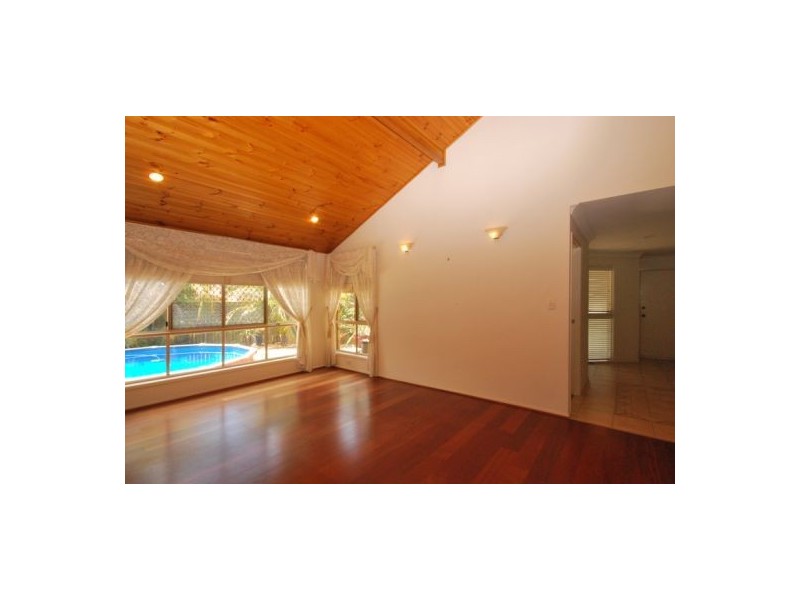 5 Fendi Place, Eight Mile Plains QLD 4113