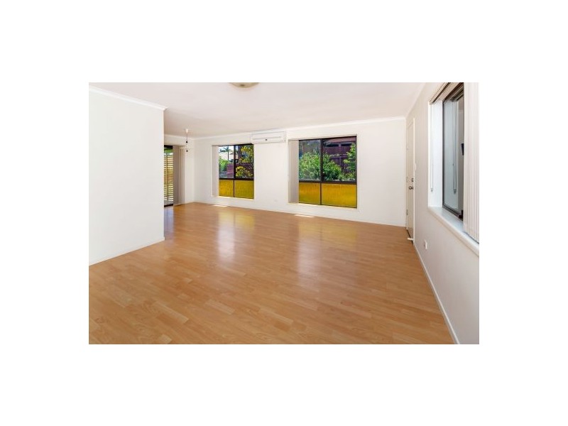 9 Knightsbridge Crescent, Rochedale South QLD 4123