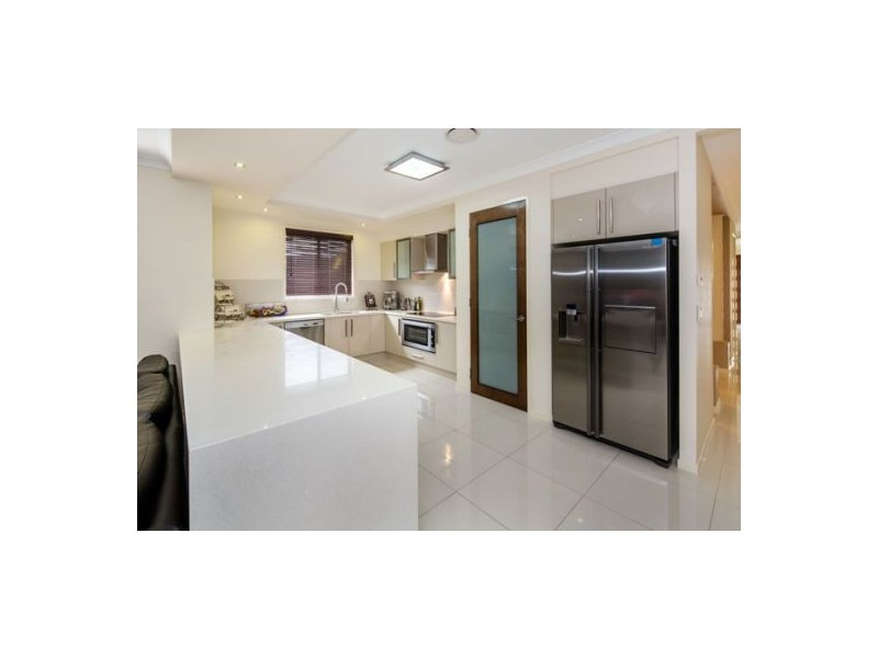 22 Henderson, Eight Mile Plains QLD 4113