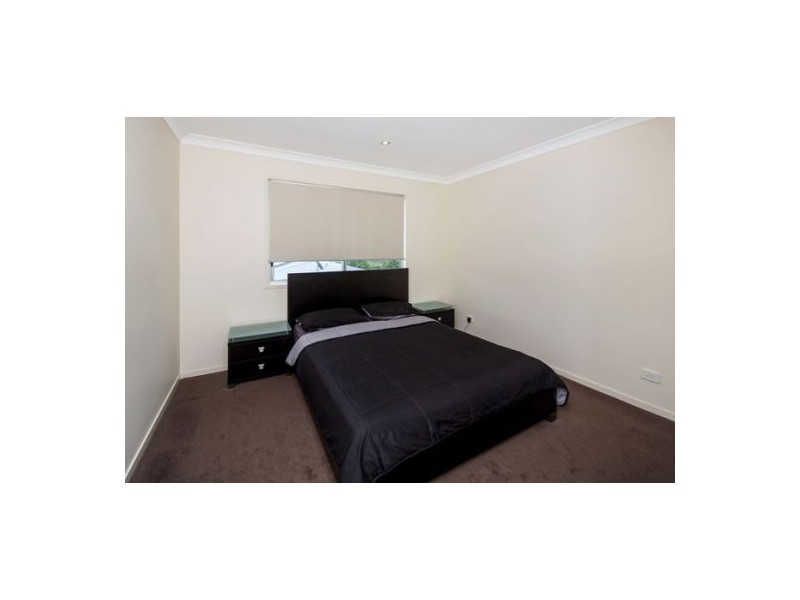 22 Henderson, Eight Mile Plains QLD 4113