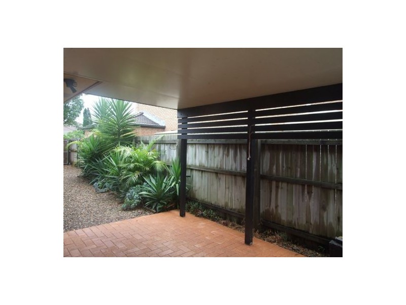 11 Bond Place, Carindale QLD 4152