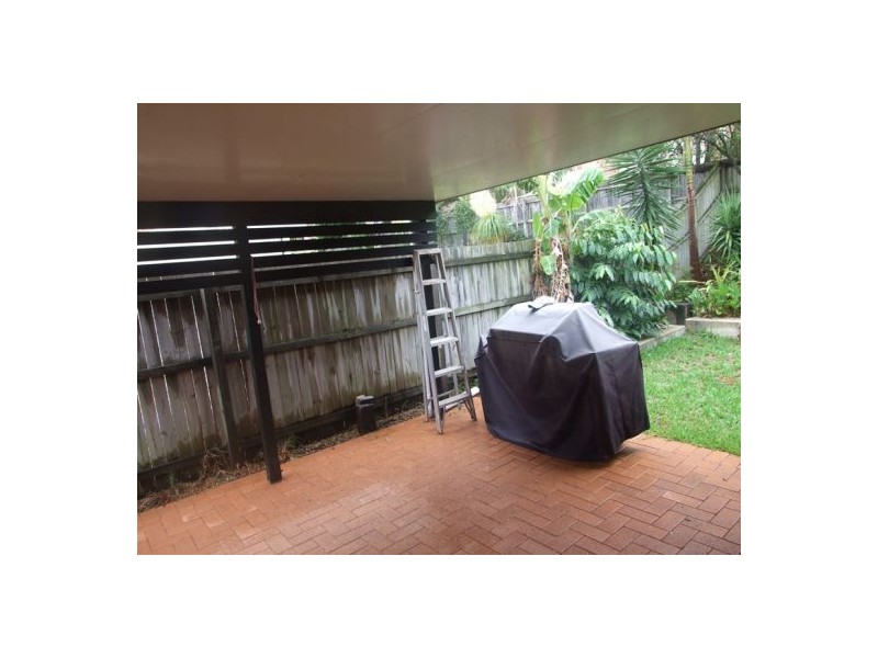 11 Bond Place, Carindale QLD 4152