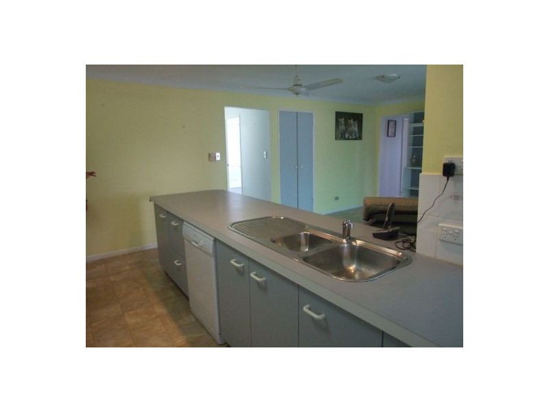 98 Delavan Street, Wishart QLD 4122