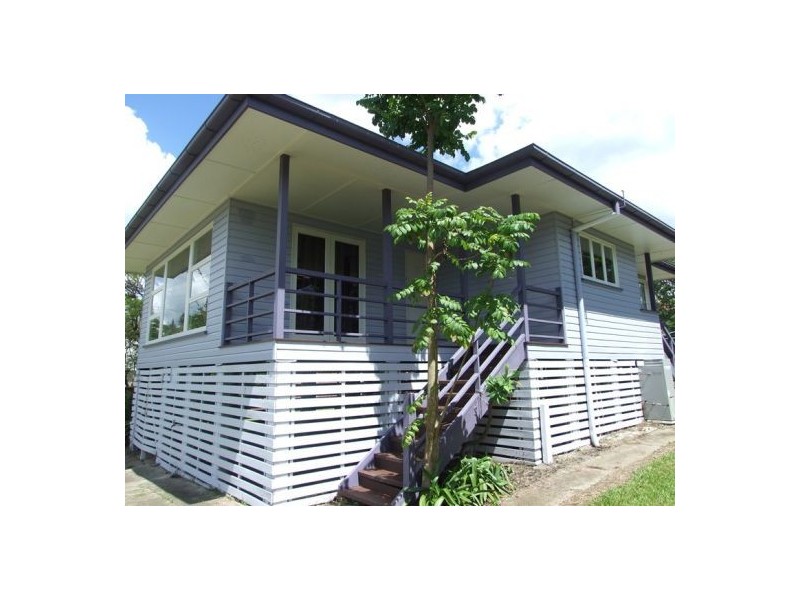 142 Mt Gravatt Capalaba Rd, Upper Mount Gravatt QLD 4122