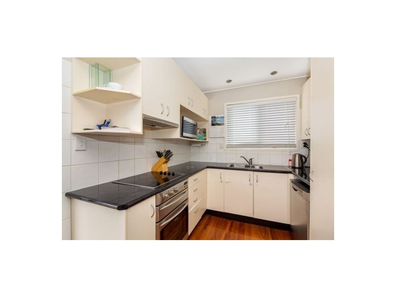 36 Lewana Street, Mansfield QLD 4122