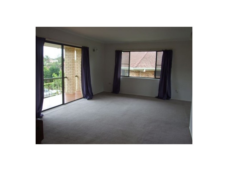 5 Vienna Place, Wishart QLD 4122