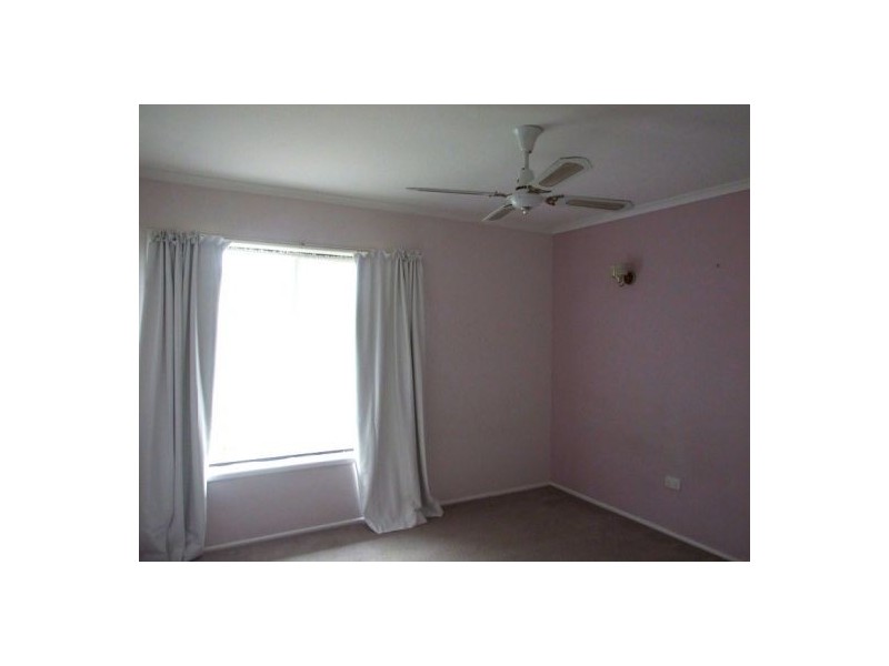 5 Vienna Place, Wishart QLD 4122