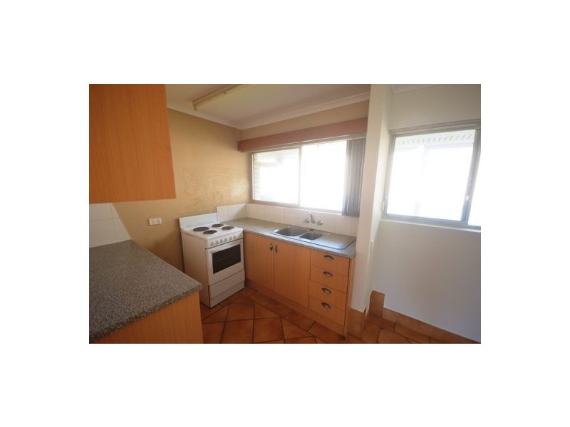 8/183 Nursery Road, Holland Park West QLD 4121