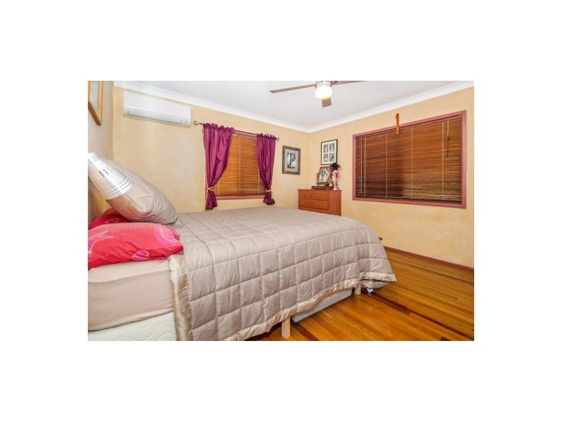 6 Panama Street, Wishart QLD 4122