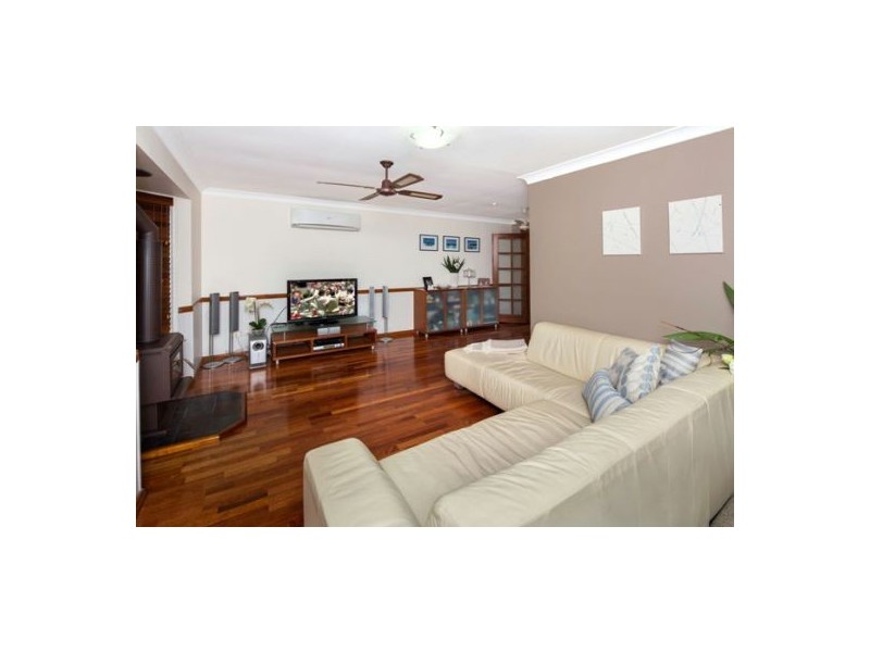 14 Andree Place, Wishart QLD 4122