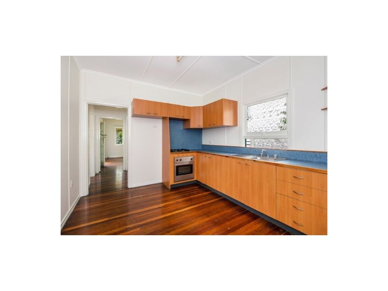 28 Nelson Street, Coorparoo QLD 4151