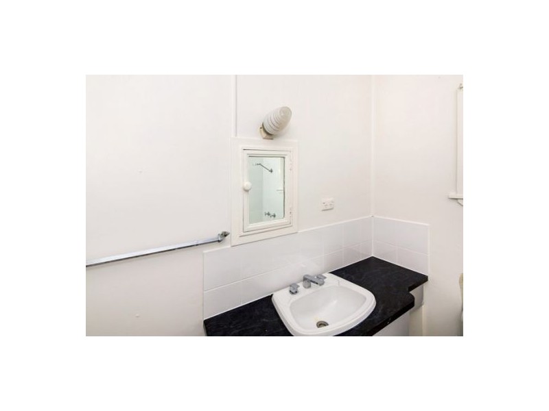 28 Nelson Street, Coorparoo QLD 4151