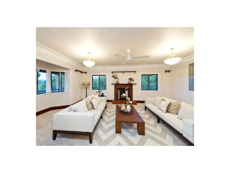 33 Tullira St, The Gap QLD 4061