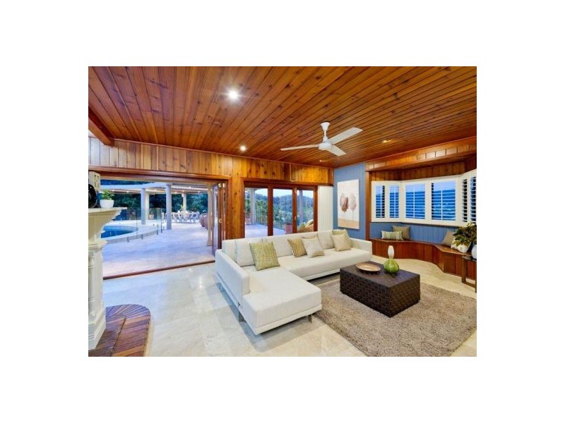 33 Tullira St, The Gap QLD 4061