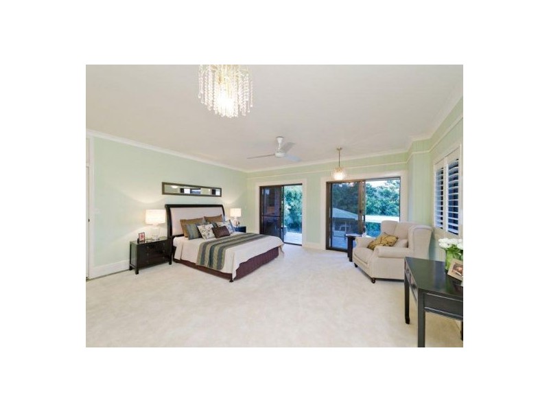 33 Tullira St, The Gap QLD 4061