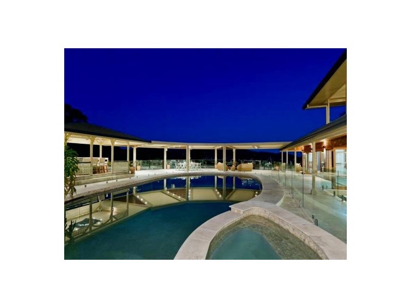 33 Tullira St, The Gap QLD 4061