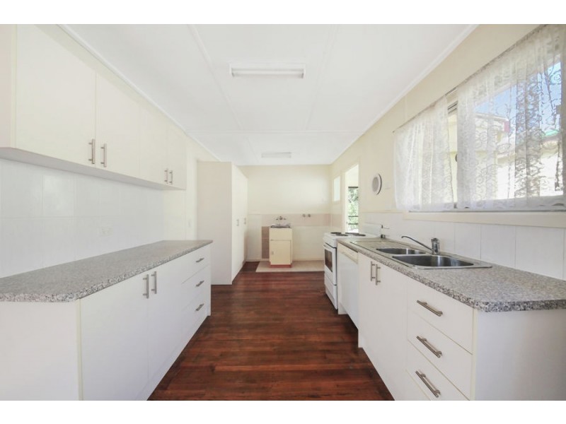 74 Dawson Road, Upper Mount Gravatt QLD 4122