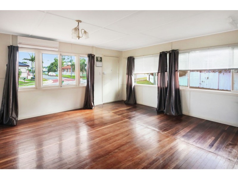 74 Dawson Road, Upper Mount Gravatt QLD 4122