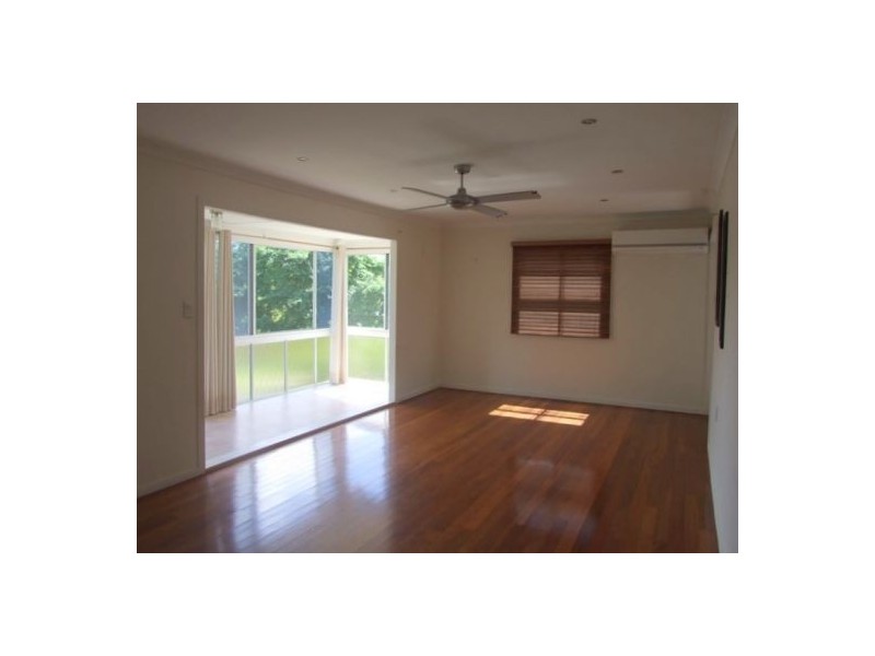 4 Dalgety Street, Mount Gravatt East QLD 4122