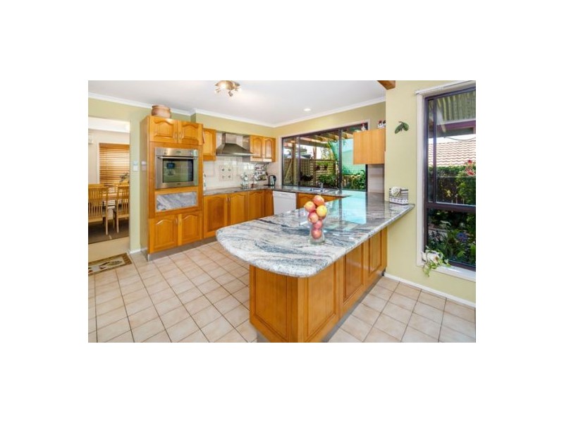 12 Harvey Place, Wishart QLD 4122