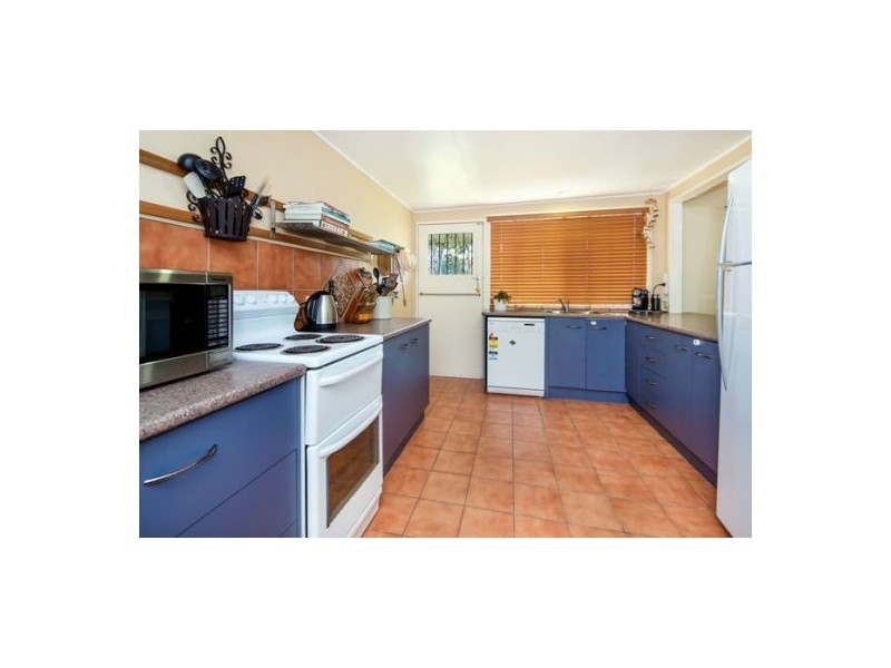 6 Togar Street, Mansfield QLD 4122