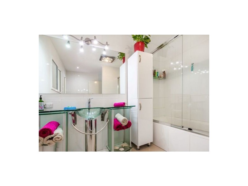 6 Togar Street, Mansfield QLD 4122