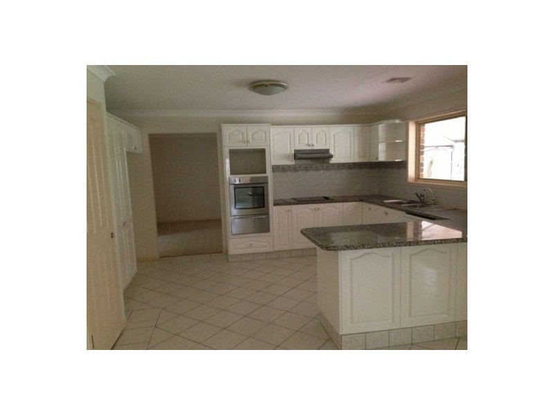 96 Michelangelo Crescent, Mackenzie QLD 4156