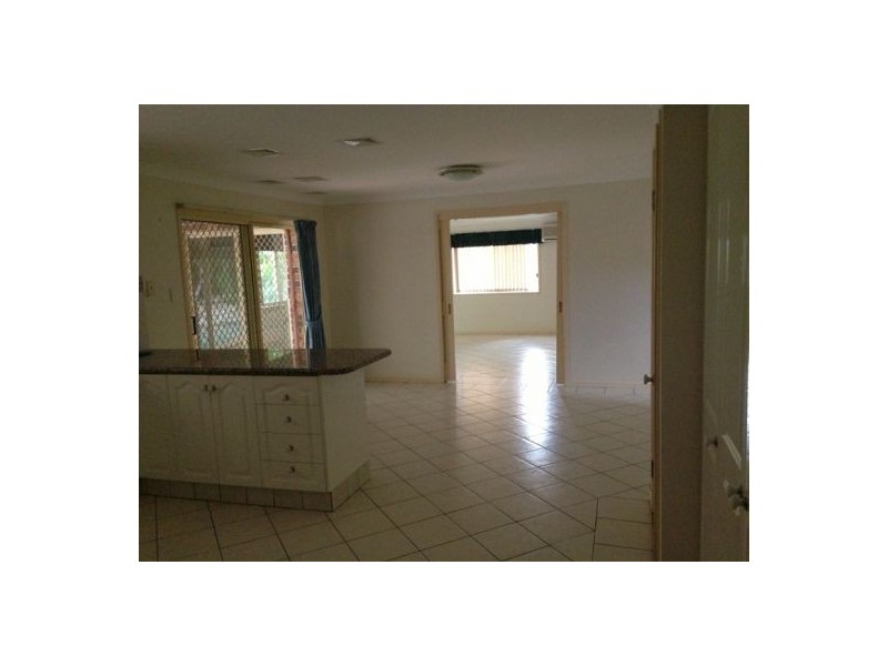 96 Michelangelo Crescent, Mackenzie QLD 4156