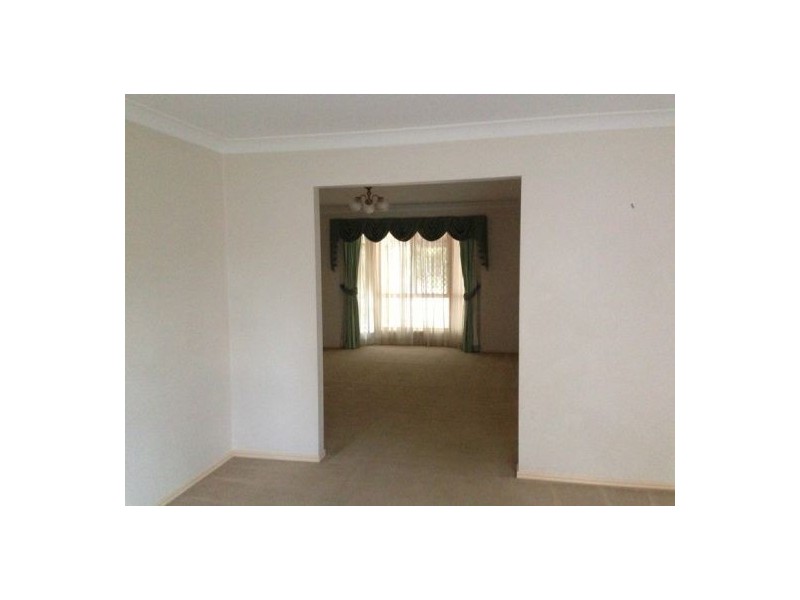 96 Michelangelo Crescent, Mackenzie QLD 4156