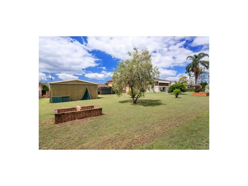 25 Auckland Street, Wishart QLD 4122