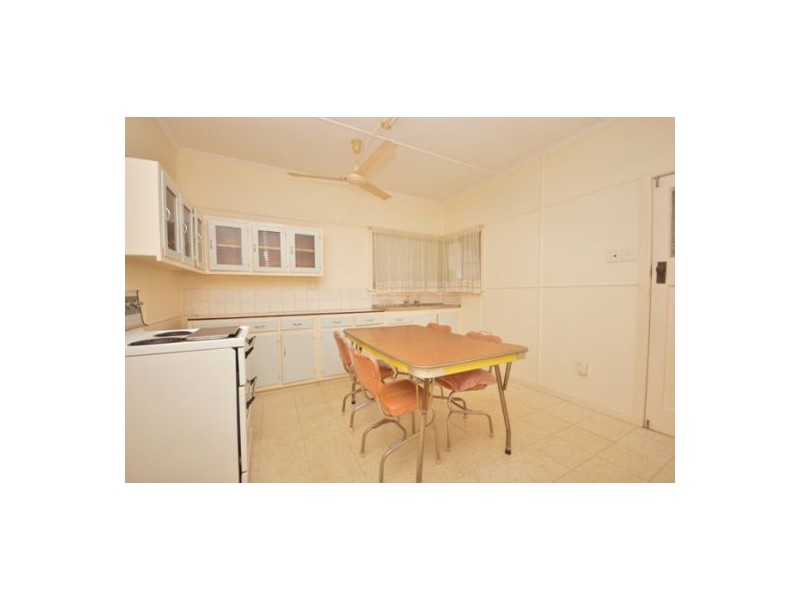 85 Creek Road, Mount Gravatt East QLD 4122