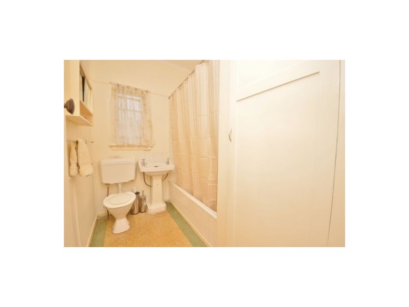 85 Creek Road, Mount Gravatt East QLD 4122