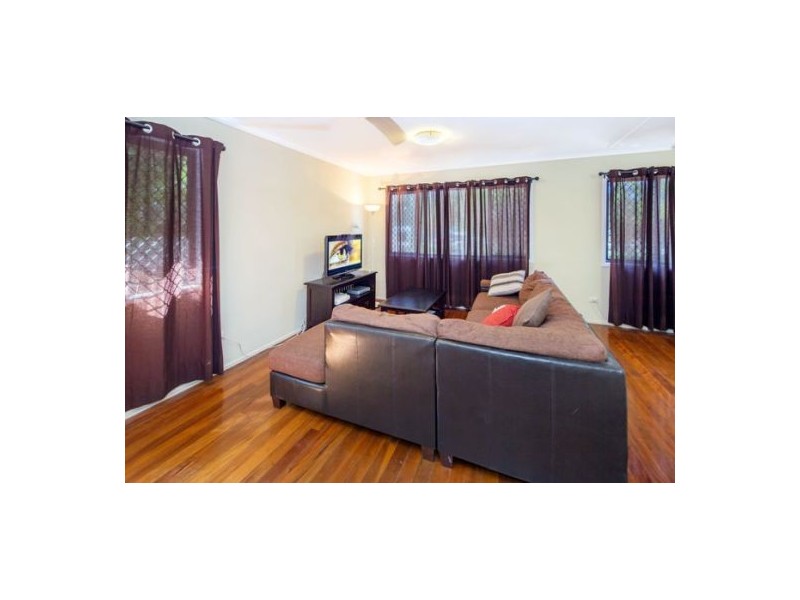 56 Nursery Road, Holland Park West QLD 4121